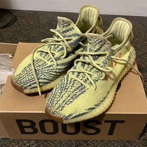 Yeezy boost 350 V2